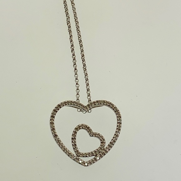 White gold diamond heart necklace